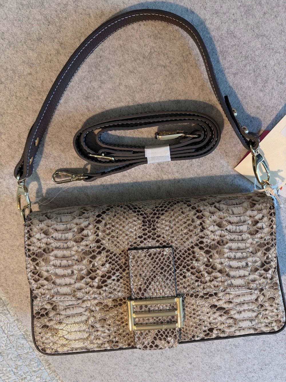 Divina Firenze Python-Texture Beige Crossbody Bag with Gold Accent